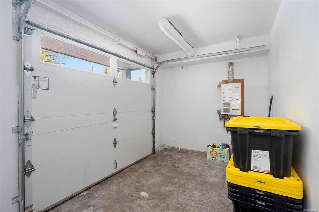 listing image 16043609424714123014