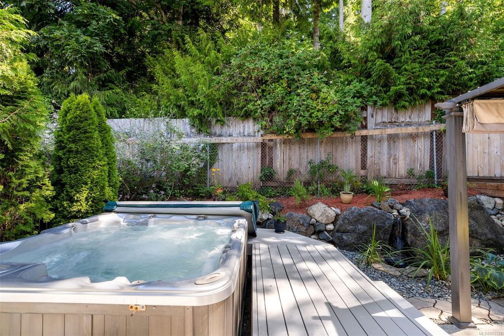 listing image 16043288803316746972