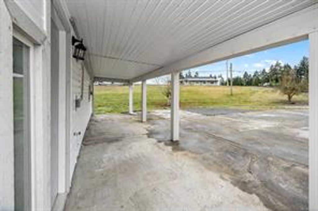 listing image 16041034146302670937