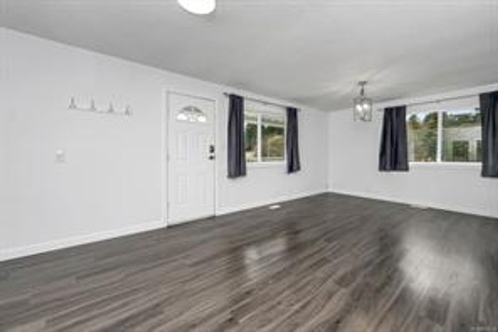 listing image 16040401174367749691