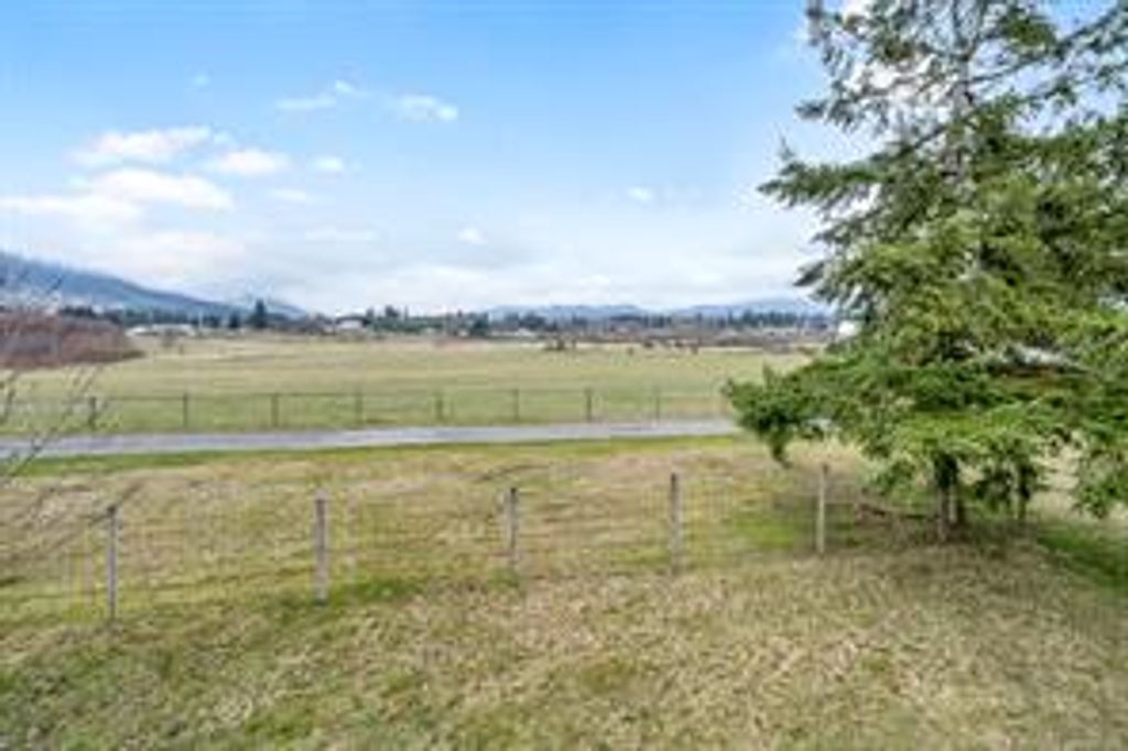 listing image 16040230546015768520