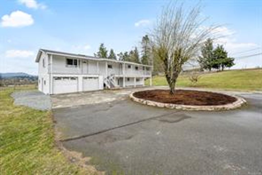 listing image 16048775879592604891