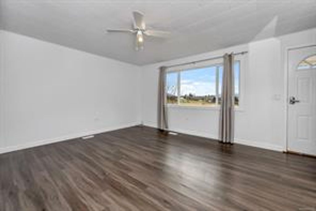listing image 16040526349390159661