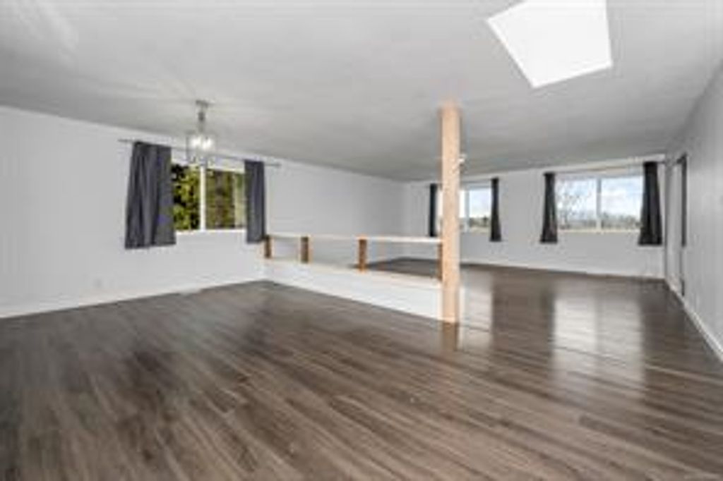 listing image 16041788666609413931