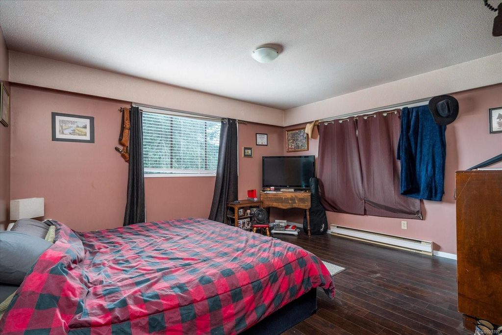 listing image 16041419812860064651