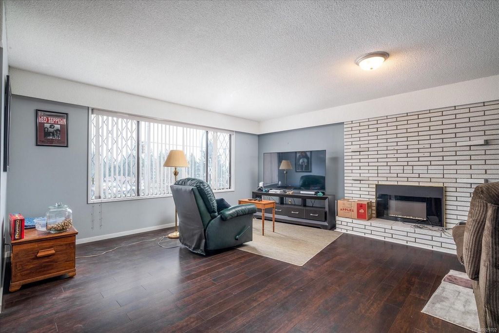 listing image 16040958032230503523