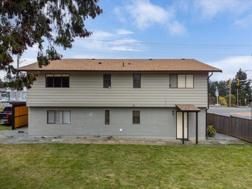 listing image 16041302351867461462