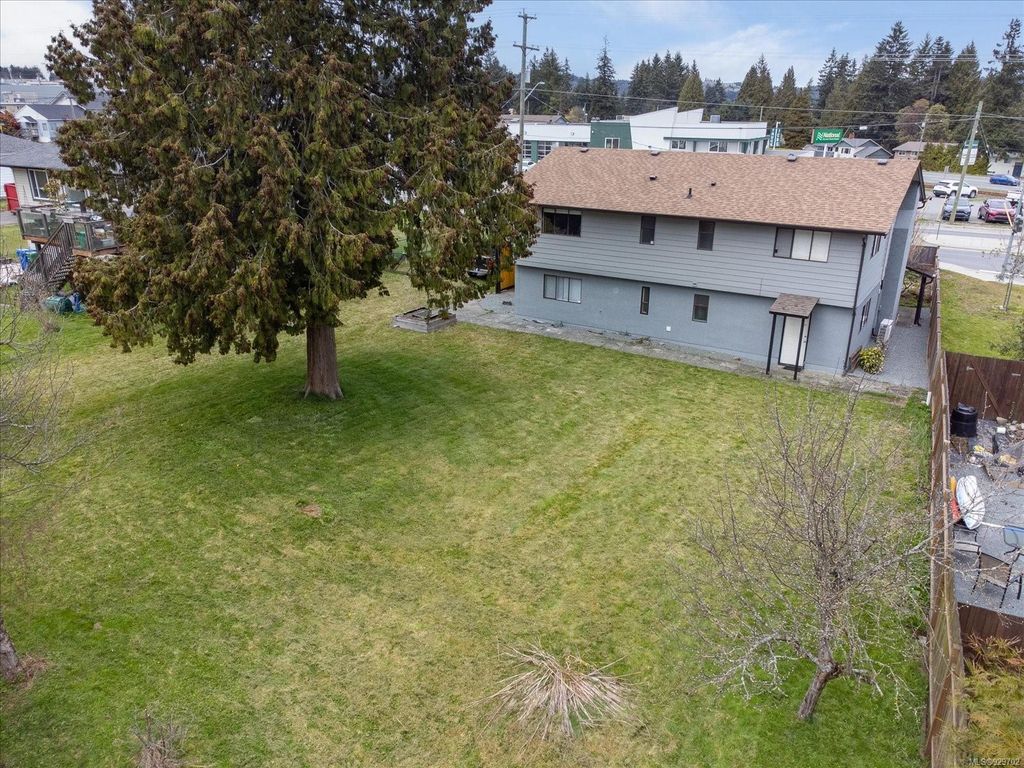 listing image 16048332552230504968