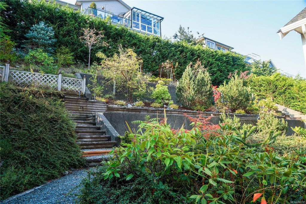 listing image 16044130776872392265