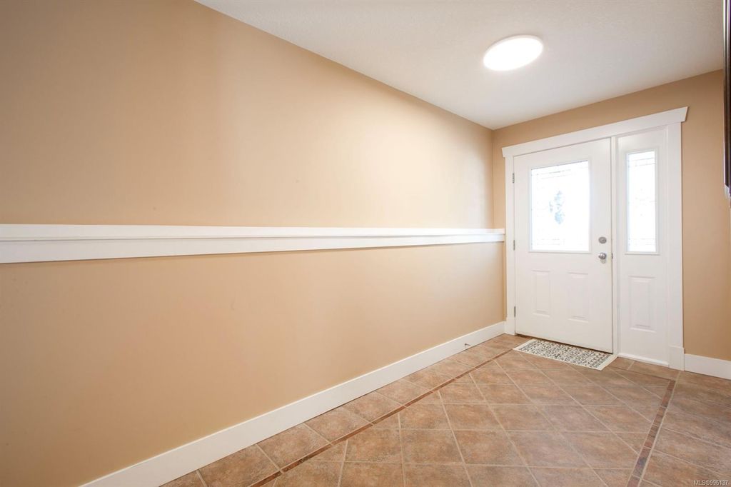 listing image 16049667619088801022