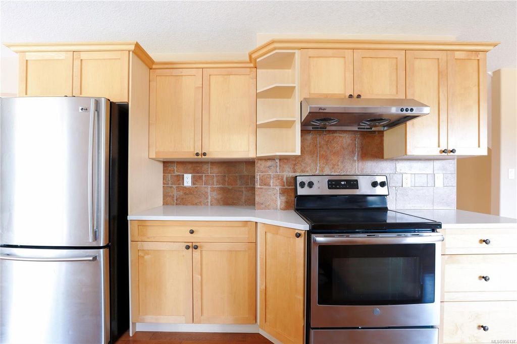 listing image 16040433284161854303