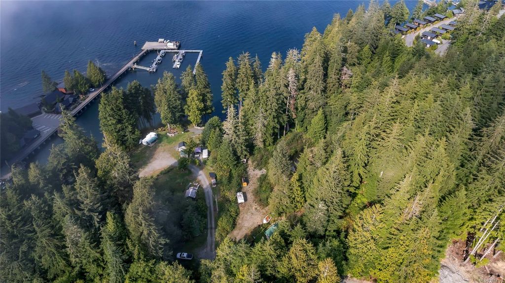 listing image 16043848949258395695