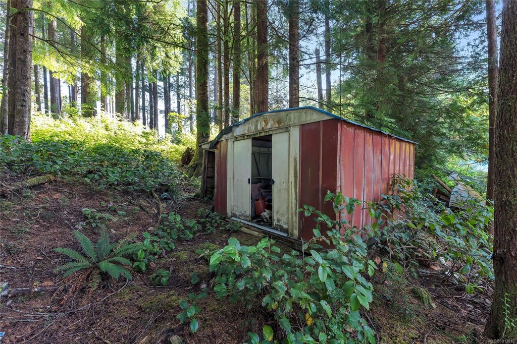 listing image 16049600236386535777