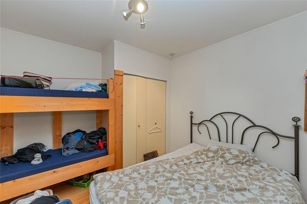 listing image 16044580511223551686
