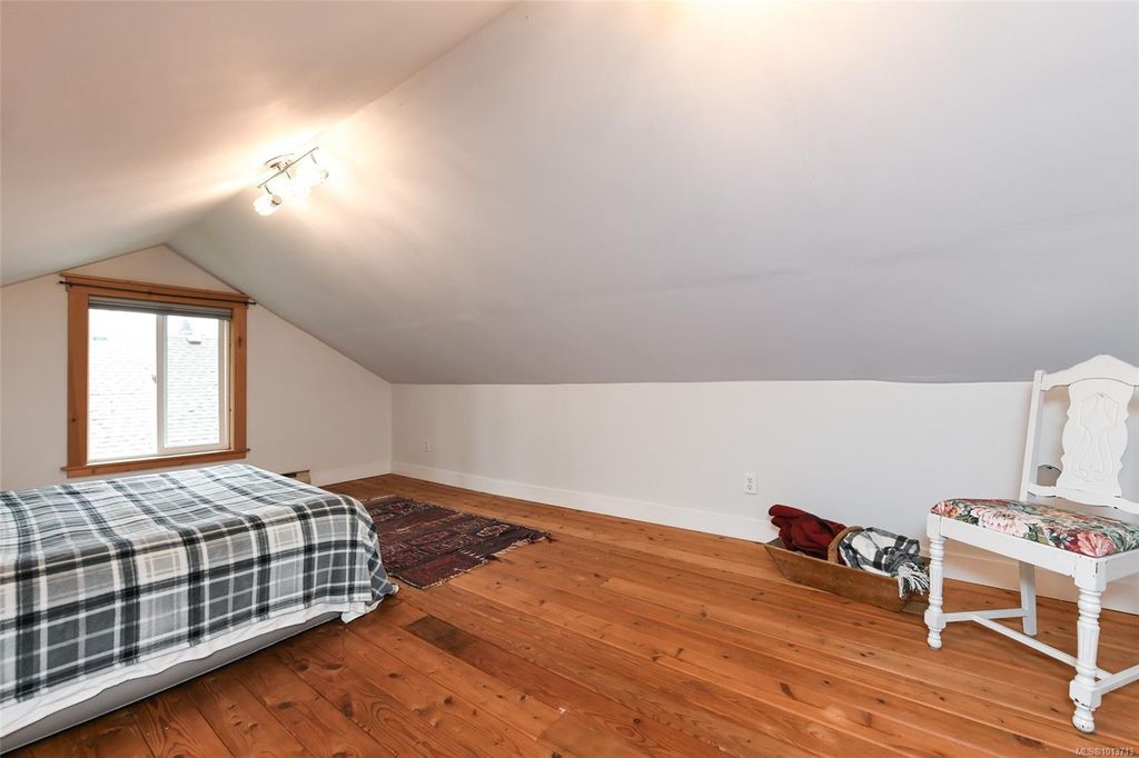 listing image 16043236766134301923
