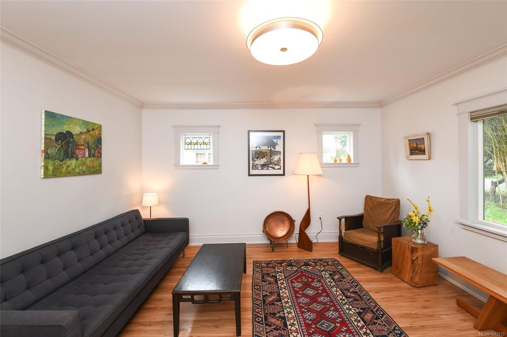 listing image 16046193362203095571