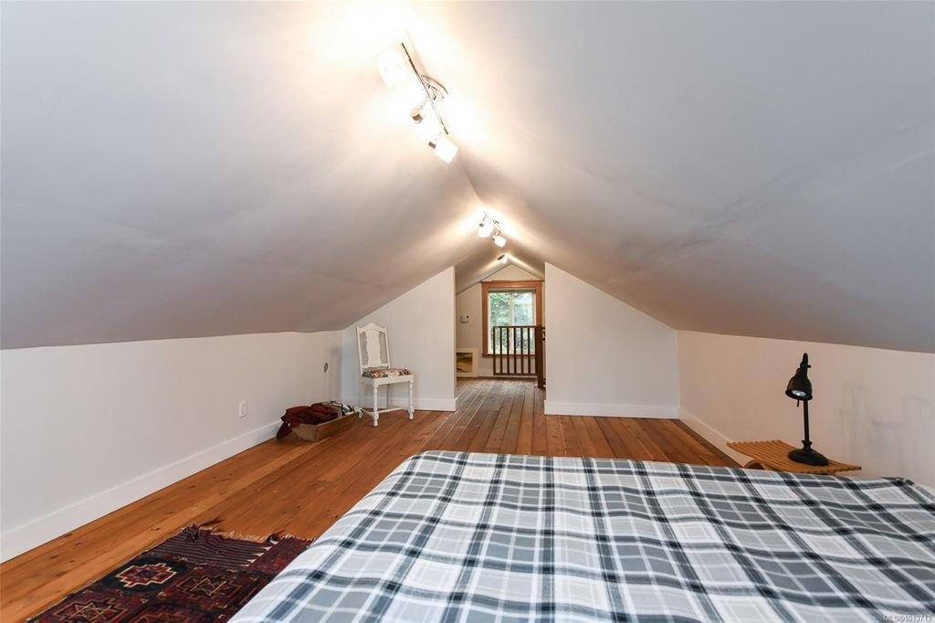listing image 16045943428370163770