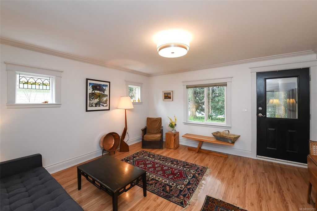listing image 16042431525901288933