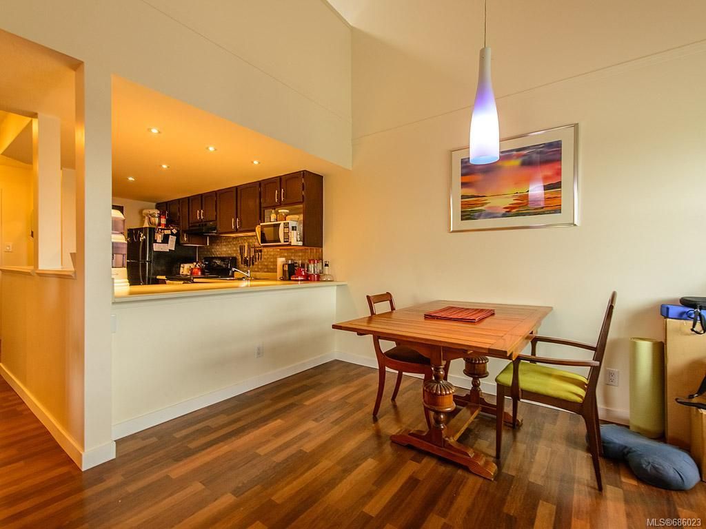 listing image 16048018378387188310