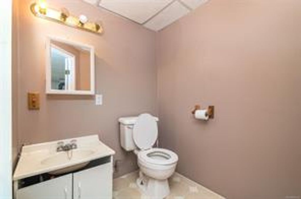 listing image 16049390958927774671