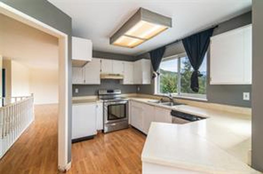 listing image 16043631577119087108