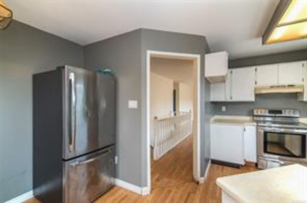 listing image 16040477417400205939