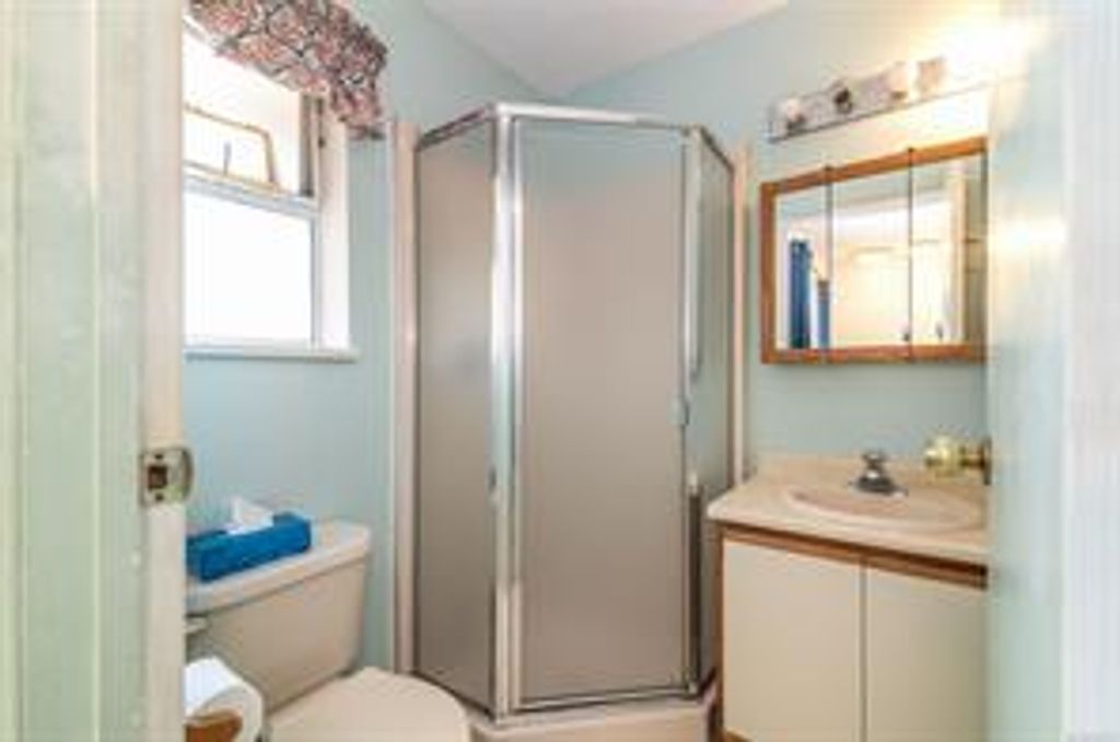 listing image 16047711567228895325