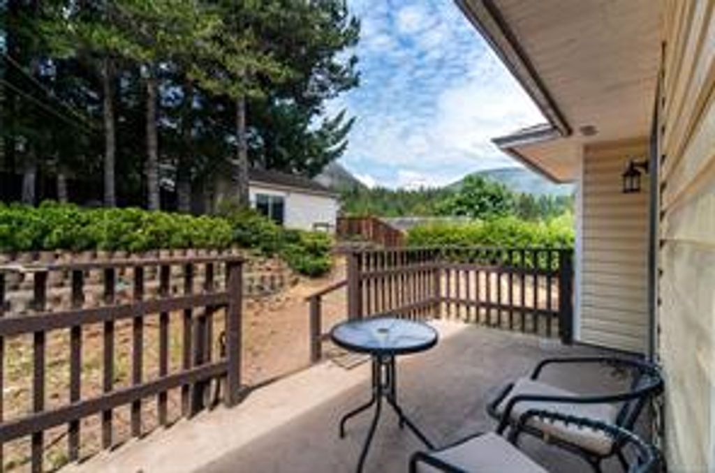listing image 16043272450962811739
