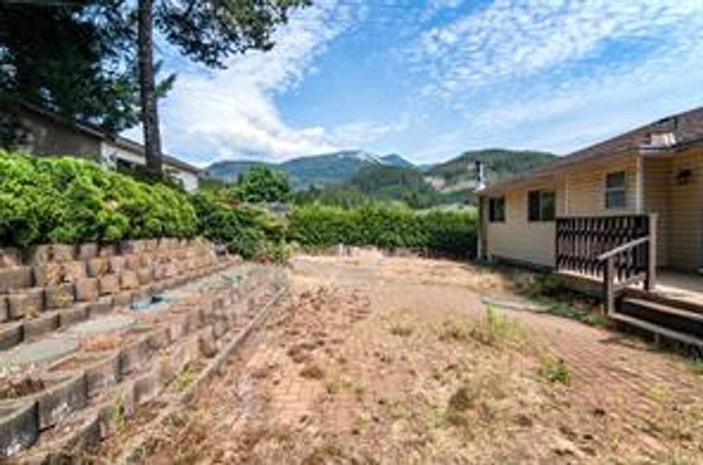 listing image 16046791828363815087