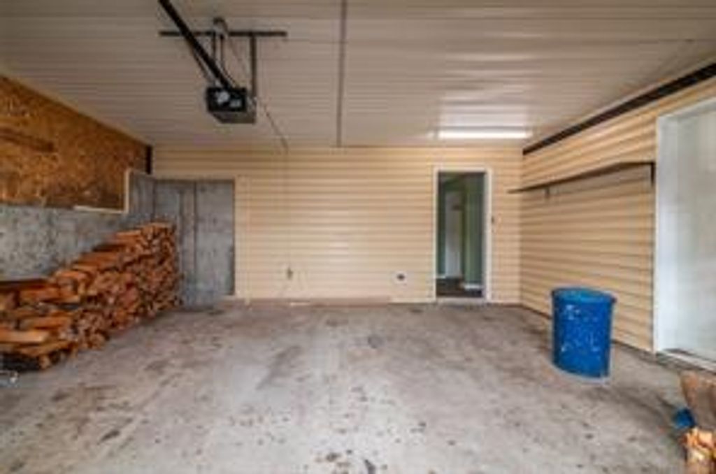listing image 16040303799786478218