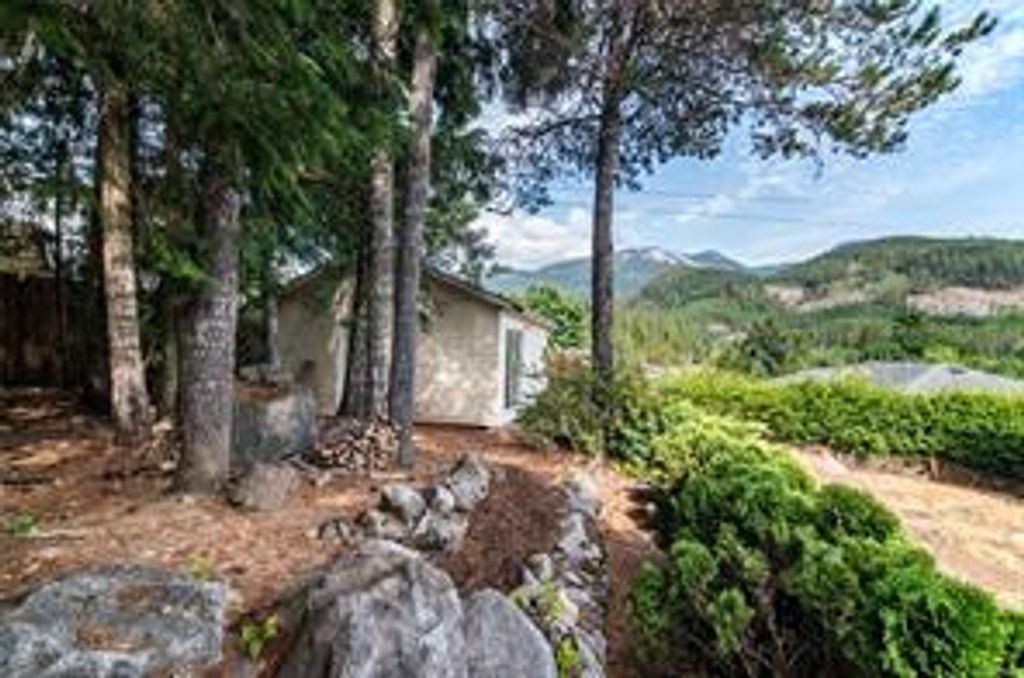 listing image 16042196152613437401