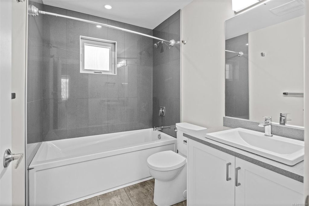 listing image 16045906332353515031