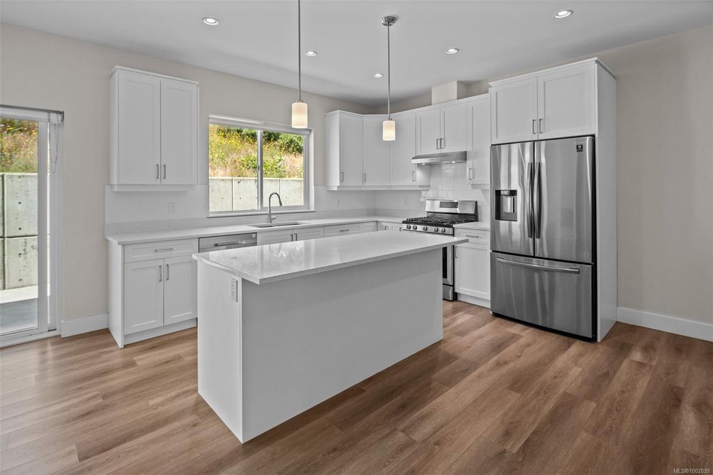 listing image 16045696123037897944