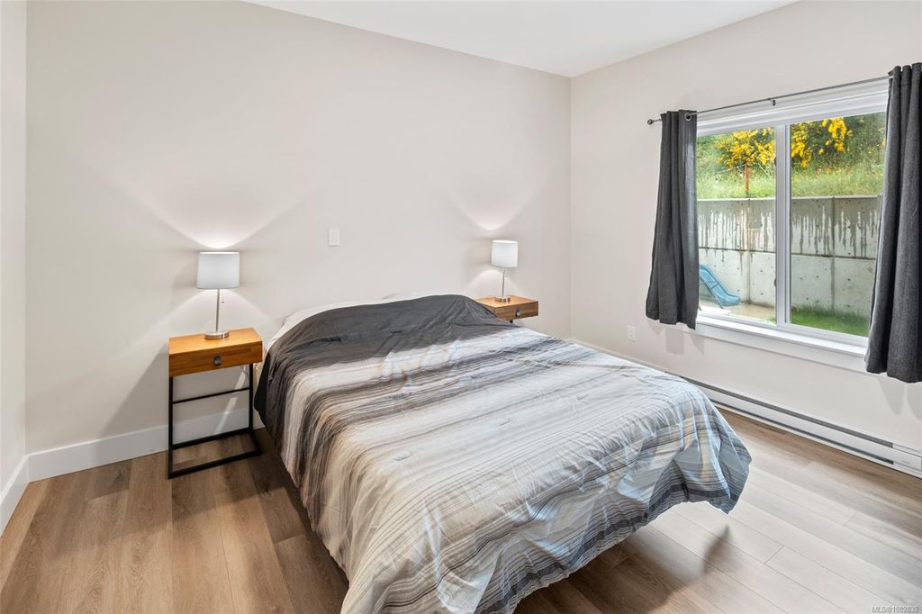 listing image 16040720129715958361