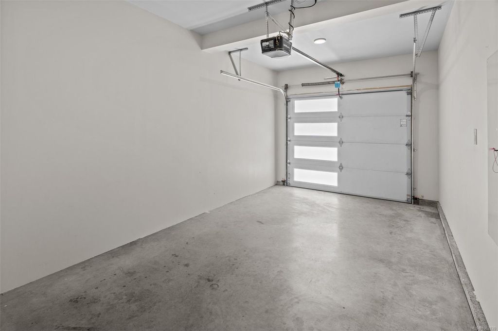 listing image 16041131609487839597