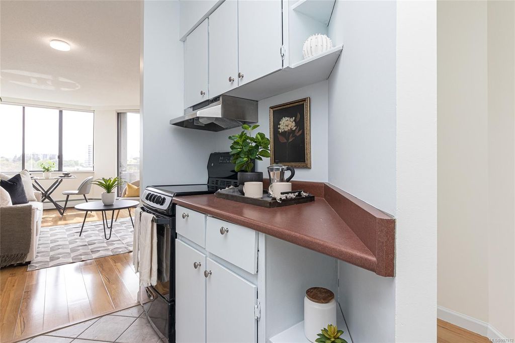 listing image 16047912144392462355