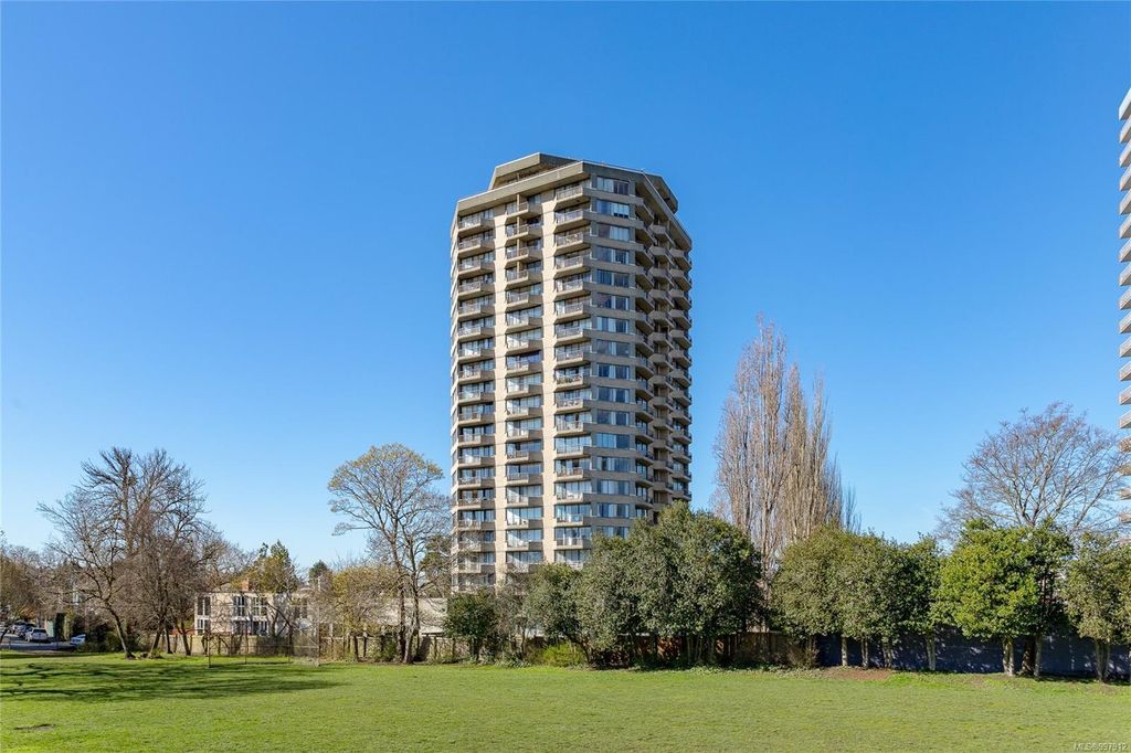 listing image 16048309229006371557