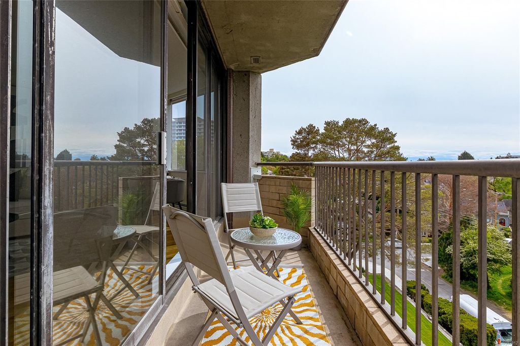 listing image 16049775640216954512