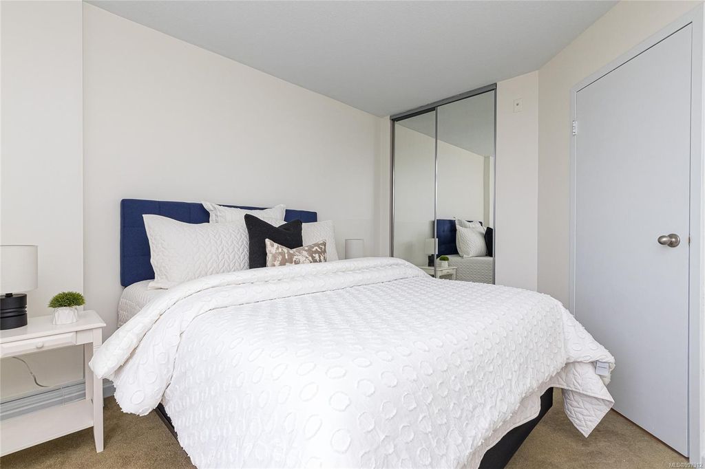listing image 16048852208022955447
