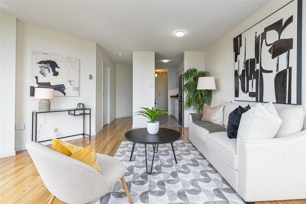 listing image 16047456367497195021