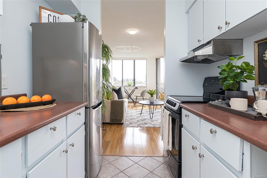 listing image 16041190487024117128