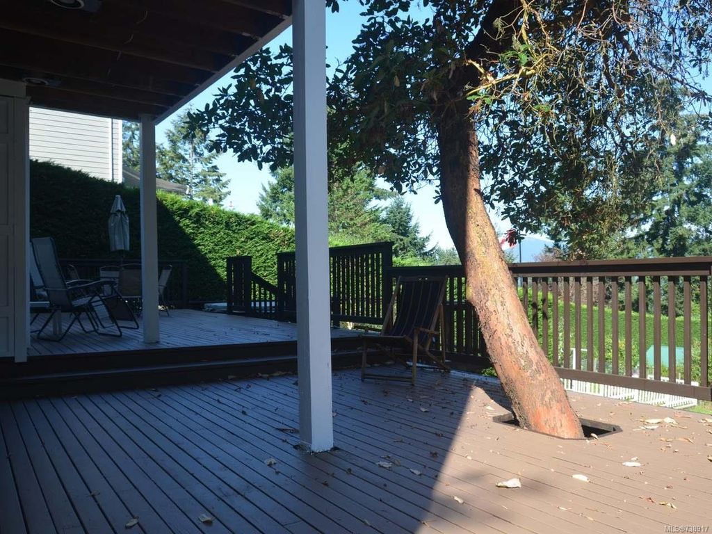 listing image 16047831851507339911