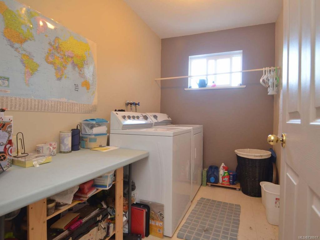 listing image 16043107583585443575