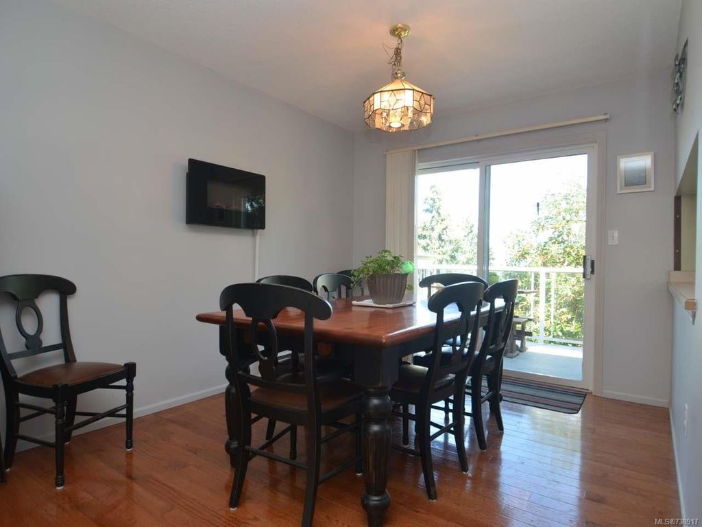 listing image 16042102973031114698