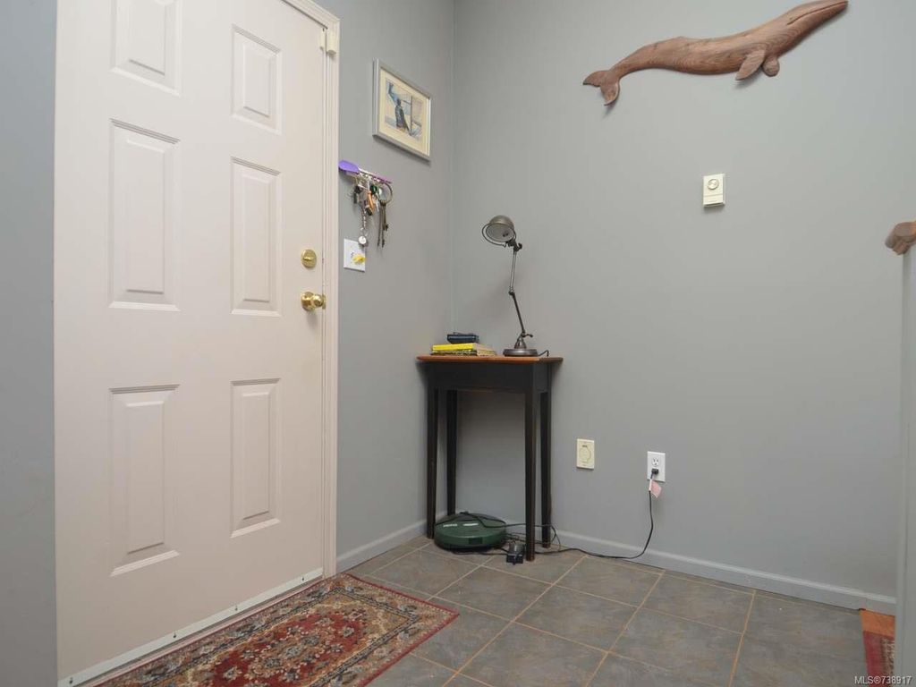 listing image 16044096841820455853