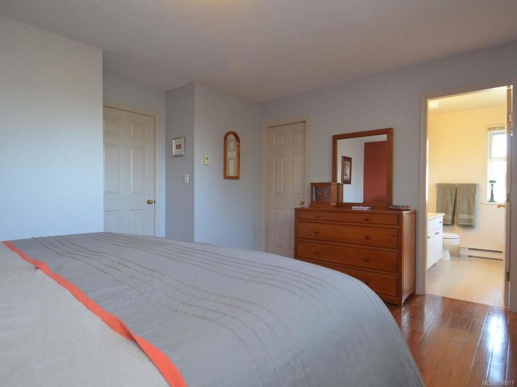 listing image 16041483932069613920