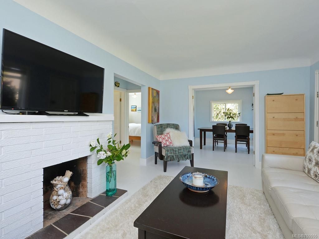 listing image 16042710614083216707