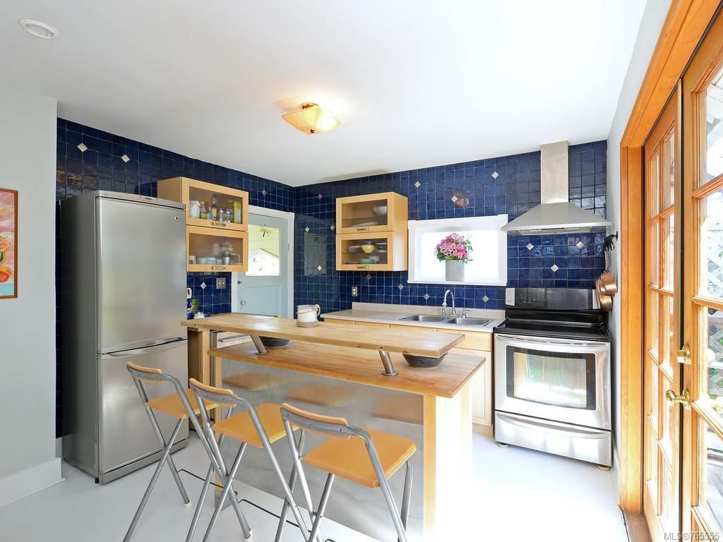 listing image 16049542479792652058