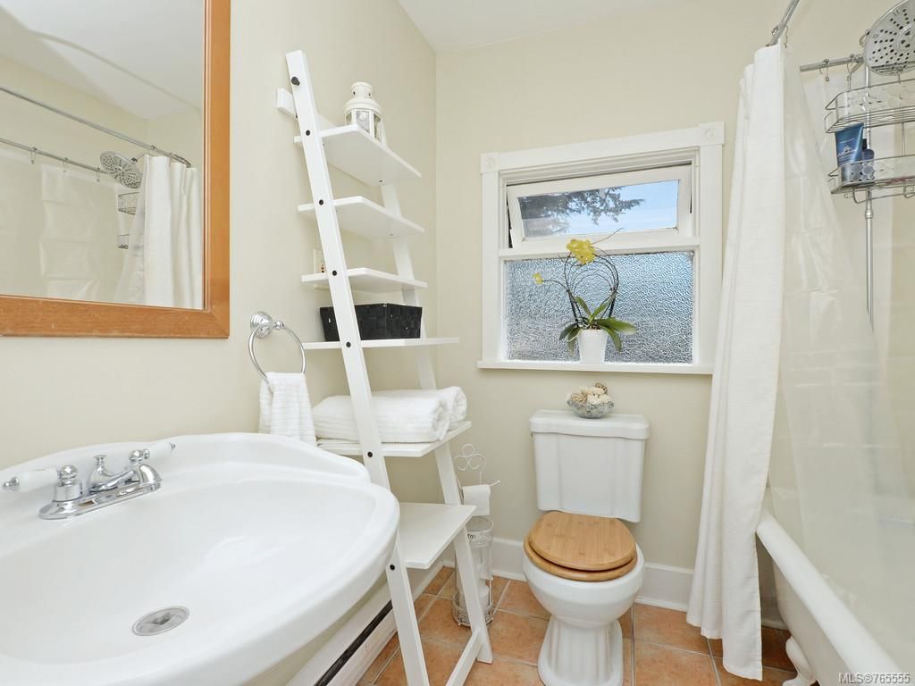listing image 16048422796295922638