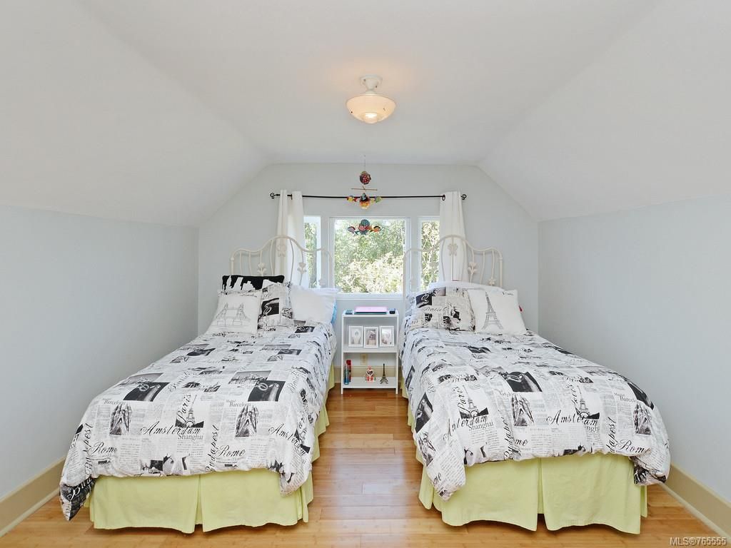 listing image 16046585373807557539